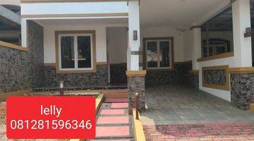 Gambar 2 Rumah 2,5 Lantai Cakep Siap Huni Dijual Cepat