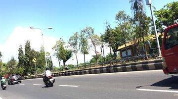 Gambar 4 Tanah di Bypass Ngurah Rai