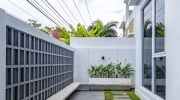 Gambar 2 Rumah Modern Minimalis Bagus Area Ungasan Furnish