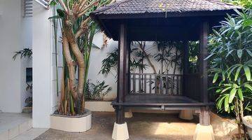 Gambar 2 Rumah One Gate Furnish Di Area Sesetan Ada Poolnya 