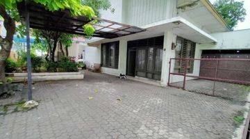 Gambar 5 Rumah Lokasi Bagus Jalan Erlangga Barat SHM