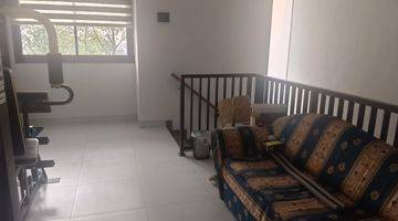 Gambar 4 Rumah Sewa 2 Lantai Furnished di Cluster Naraya Bsb City Semarang