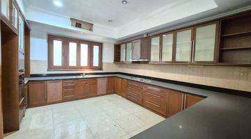 Gambar 5 Rumah 3 Lt Bukit Gading Mediterania Kelapa Gading Semifurnish