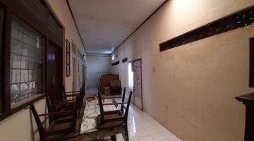 ruang makan rumah dan kosan di dekat
