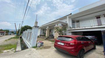 garasi/carport rumah mewah besar masih progress