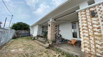 tampak depan rumah mewah besar masih progress