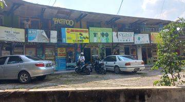 Gambar 4 Rumah kios usaha di Mainroad Jl surapati Sukaluyu Cibeunying Bandung