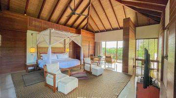 Gambar 3 Luxury 6BR Villa with Ocean & Rice Paddy Views at Cemagi Beach