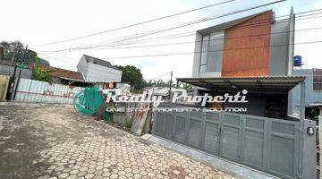 tampak depan rumah design modern classic di