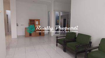 ruang tamu rumah semi furnished jatiwaringin pondok
