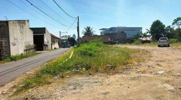 Gambar 2 Kavling Lokasi strategis di daerah pusat perdaganganan, jalan masuk beton dan masuk truk