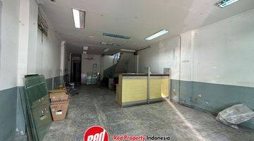 Gambar 2 Dijual Ruko 3 Lantai di Komplek Pertokoan Semarang