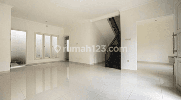 kamar tidur rumah baru bisa untuk kantor