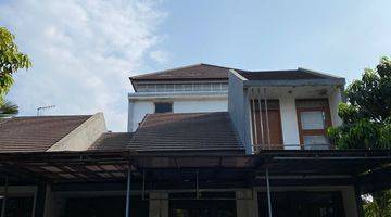 Gambar 5 Rumah 2 Lantai Bagus SHM di Komplek Cherryfield, Bandung