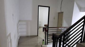 Gambar 3 Rumah 3.5 Lantai Furnished Di Mandala Barat, Tomang, Grogol