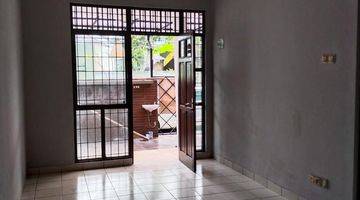 Gambar 5 Dijual Rumah di Kencana Loka BSD 