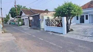 Gambar 2 Dijual Rumah Cantik Besar, Tepi Jalan Aspal, Lokasi Kota Jogja KODYA 