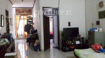 Gambar 4 Rumah 2 Lantai Di Kelapa Gading Jalan 1 Mobil