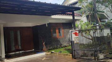 Gambar 4 Rumah Asri Dalam Komplek Buncit Indah