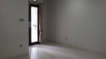 Gambar 4 Disewakan Rumah Furnished di Dempo, Jakarta Selatan. Nego