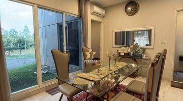 Gambar 5 Dijual Rumah Mewah Hook Full Furnished Cluster Mozart, Gading Serpong 