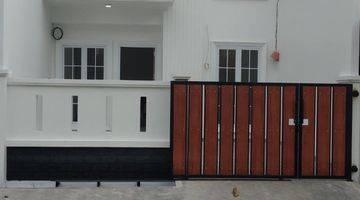 Gambar 1 di Jual Rumah cantik 2 Lantai  Sektor 1E, Gading Serpong Tangerang