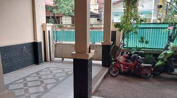 Gambar 2 Disewa Rumah 2 Lantai Furnished di
Pondok Pekayon Indah