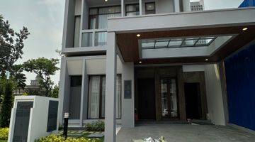 Gambar 1 Menteng Grand Carport 5 Mobil  Rumah Baru