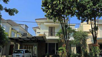 Gambar 5 Rumah 2 Lantai Bagus Semi Furnished SHM di Taman Piccadilly 
jl. Palem Ratu No 18
lippo Cikarang, Cikarang