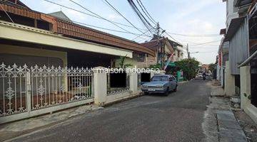 Gambar 1 Best Price! Rumah Lama Hitung Tanah 202 Meter Di Jalan 2 Mobil