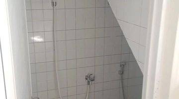 kamar mandi rumah siap huni strategis bebas