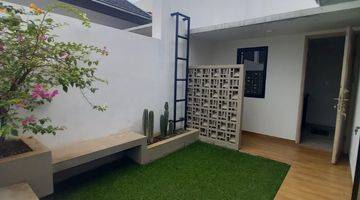 Gambar 1 Rumah Keren 3 Lantai Ada Room Atic Dan Rooftop Di Bintaro