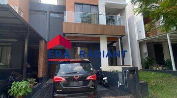 Gambar 1 Rumah Modern 2 Lantai di Discovery Serenity