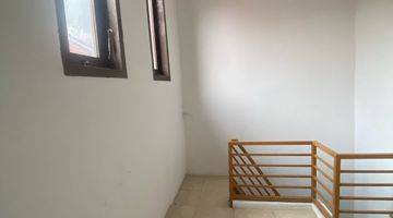 Gambar 4 Dijual Rumah di Cluster Celesta Graha Raya Bintaro