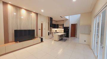 Gambar 1 Luxury Home At Muara, Bandung