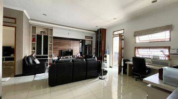 Gambar 1 Rumah Lux di JL.Palasari SHM 2 Lantai