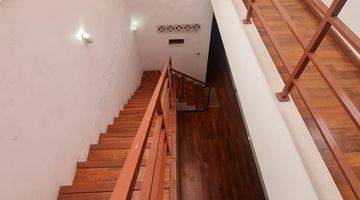 Gambar 2 Rumah Bagus Unfurnished SHM di Batununggal, Bandung