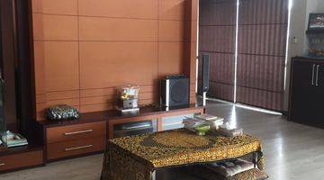 Gambar 2 Rumah 2 Lantai Bagus Unfurnished SHM di Setraduta, Bandung