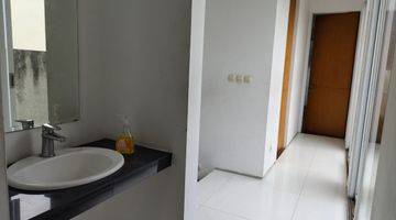 Gambar 4 Rumah Geger Kalong 2 Lantai Bagus Unfurnished SHM di Bandung, Bandung