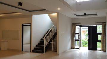 Gambar 1 Rumah 2 Lantai Bagus Unfurnished SHM di Setraduta, Bandung