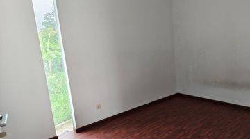 Gambar 5 Rumah Geger Kalong 2 Lantai Bagus Unfurnished SHM di Bandung, Bandung