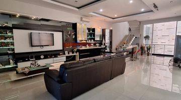 Gambar 1 Dijual Rumah Modern Lux Green Garden Dekat Sunrise, Jakarta Barat 