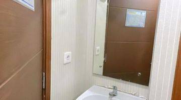 Gambar 4 Apartment Sudirman Suites Unit Ebony Type 2BR Dengan View Kolam Renang