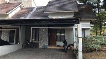 tampak depan rumah posisi hook di komplek