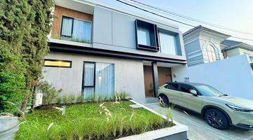 Gambar 2 Rumah 2 Lantai Baru Furnished SHM di Cigadung Bandung