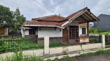 Gambar 1 Menarik Rumah Hitung di Kawasan Sayap Buah Batu Bandung