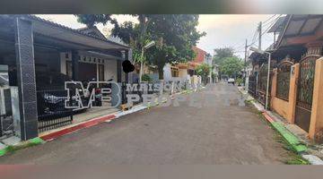 Gambar 3 Dijual Rumah Dekat Kantor Walikota Di Vila Dago Tol Pamulang, Tangerang Selatan 