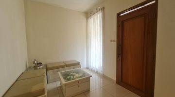 Gambar 3 Rumah Bagus Unfurnished SHM di Setraduta, Bandung