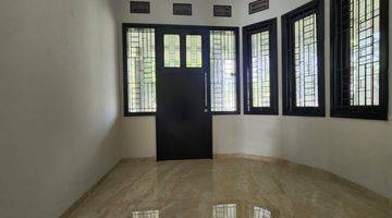 Gambar 5 Rumah Bagus Unfurnished SHM di Kbp Btd , Bandung