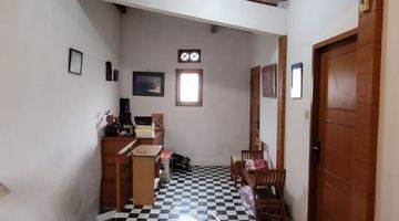 Gambar 4 Rumah Bagus Unfurnished SHM di Setraduta, Bandung